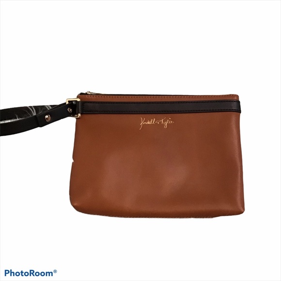 NWOT Kendall & Kylie Brown Wristlet - Picture 1 of 7